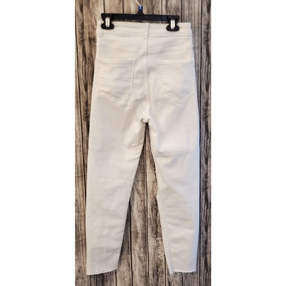 ZARA Basic  white distressed raw hem jeans White Size 2 - Picture 3 of 10